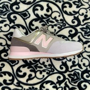 New balance shoes